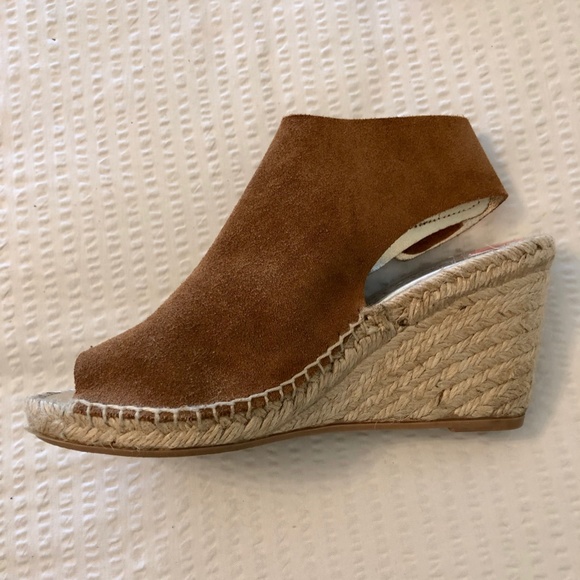Tan Suede, Peep toe Wedge Sandal with rope 3 1/5" heal, Size 6.5 - Picture 3 of 3